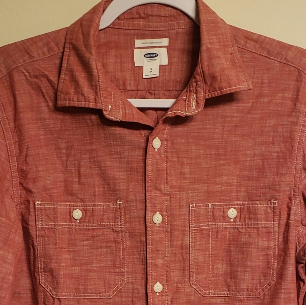 Old Navy men's dress shirt